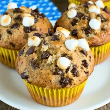 Delicious Banana S'mores Muffins with chocolate and marshmallows