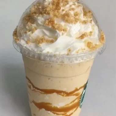 Starbucks Grande Caramel Ribbon Crunch Cream featured by @foodies247 on TikTok