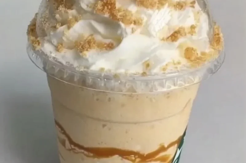 Starbucks Grande Caramel Ribbon Crunch Cream featured by @foodies247 on TikTok