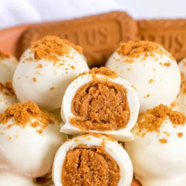 Delicious Biscoff truffles made in three simple steps